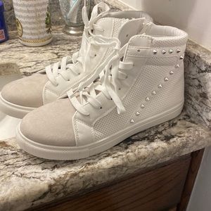 New high top shoes